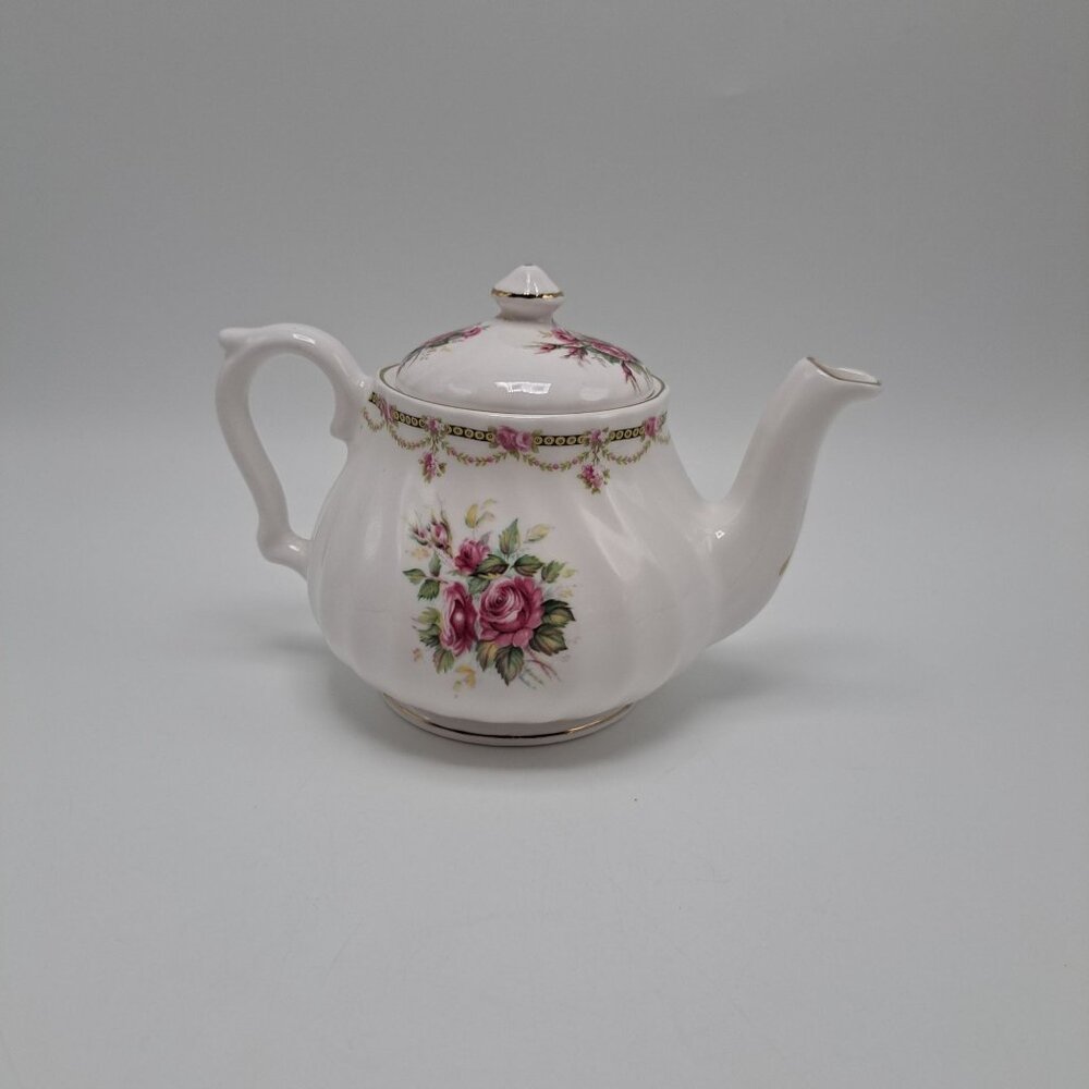 Golden Crown Fine Bone China Teapot With Pink Roses & Gold Trim
